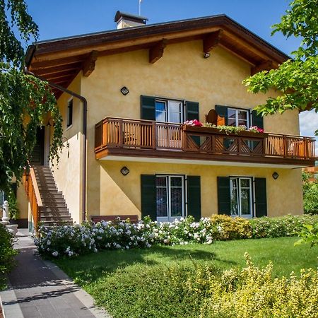Agritur Val D'Adige Acomodação com café da manhã Trento Exterior foto
